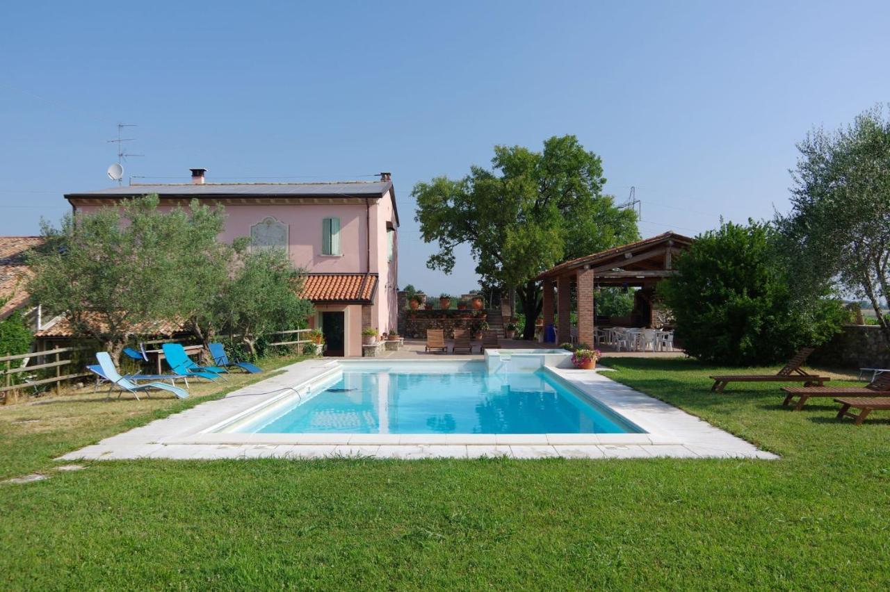 Agriturismo La Casa Del Mandorlo Monzambano Exterior foto